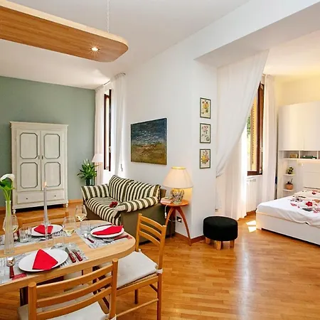 A Casa Di Ambra Apartment Salo